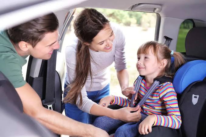 Seguro de Auto - MC Seguros Seguro de autos en Cali Colombia - protección vehicular familiar - MC Seguros e Inversiones